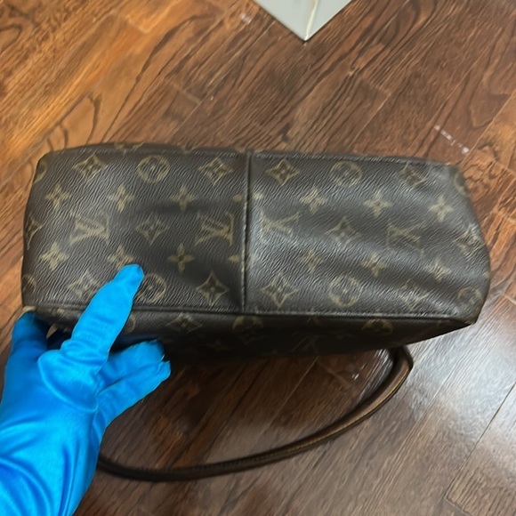Authentic Louis Vuitton Looping Monogramed GM Tote - Picture 12 of 14